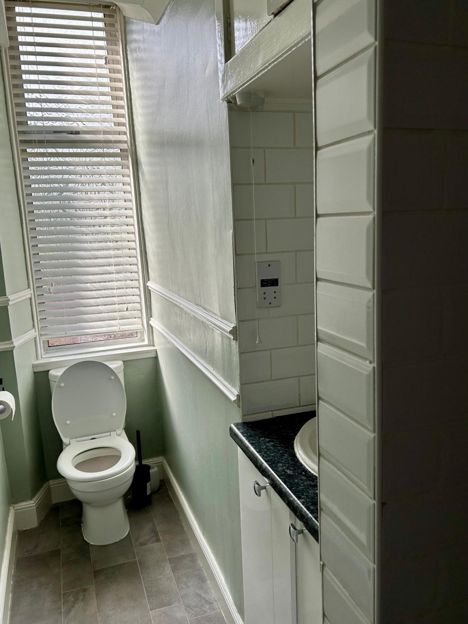 West Dunbartonshire Flat Lägenhet Dumbarton Exteriör bild