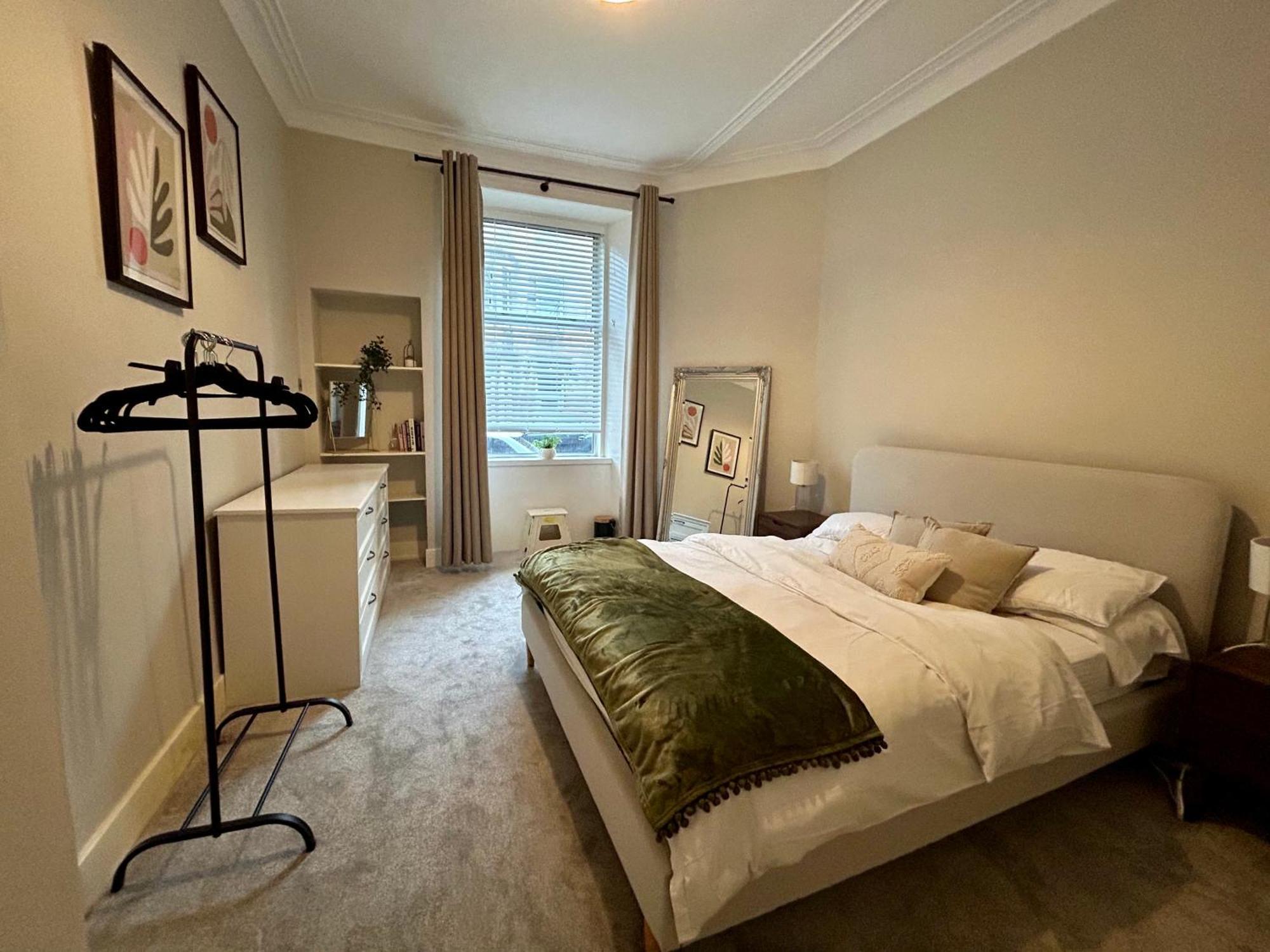 West Dunbartonshire Flat Lägenhet Dumbarton Exteriör bild